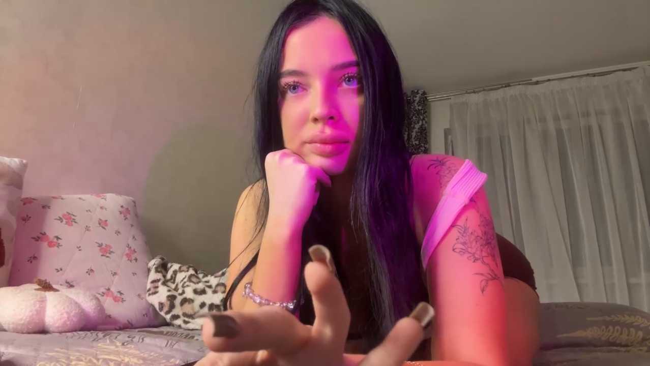 Hannah_xBaby cam recording