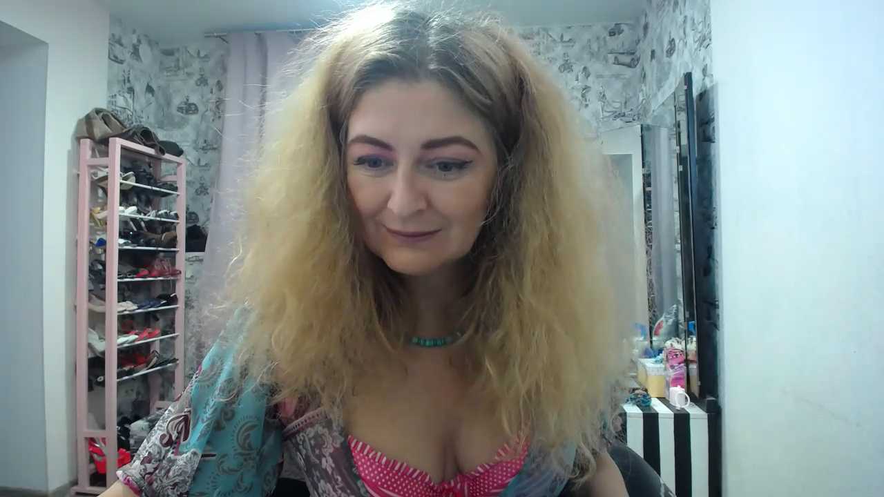 Helen1974 cam recording