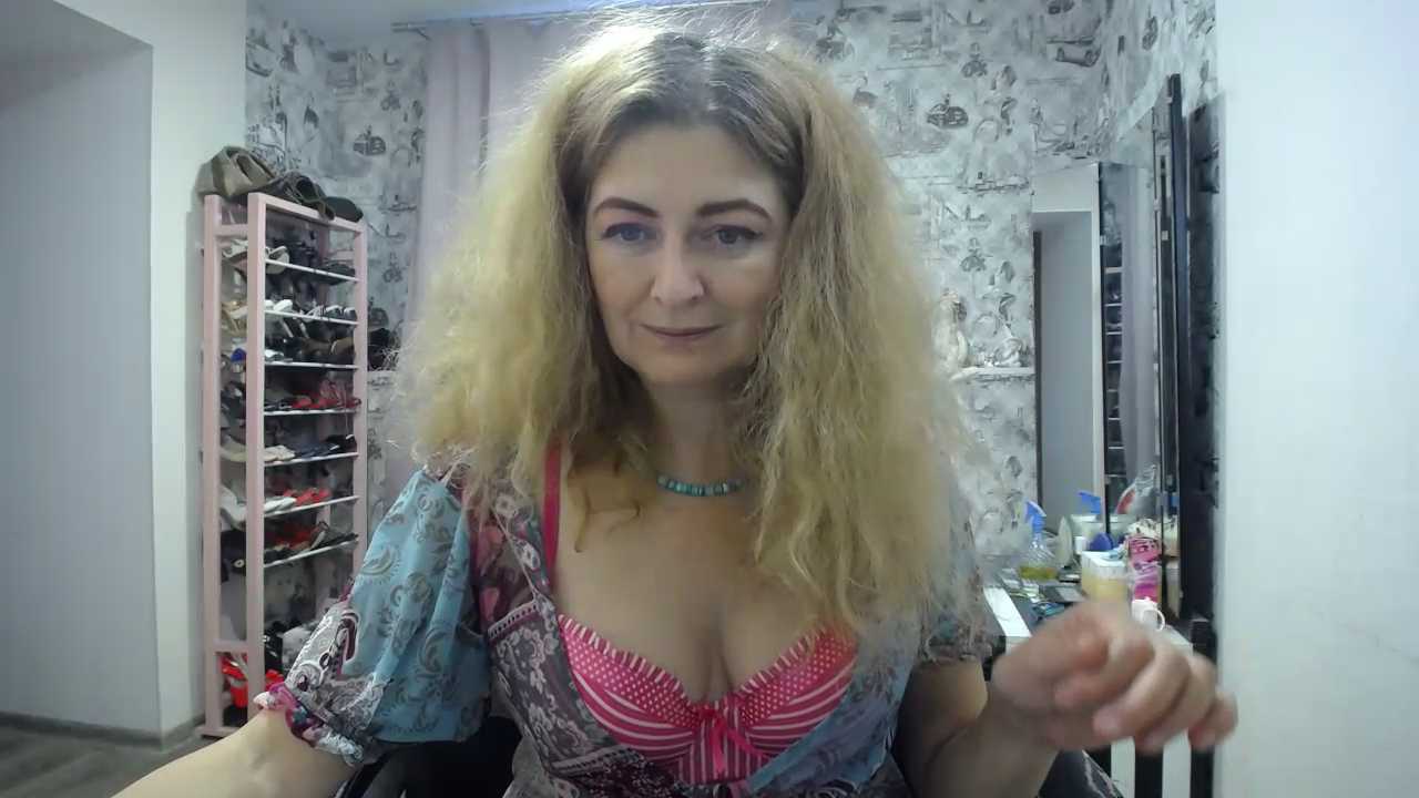 Helen1974 cam recording
