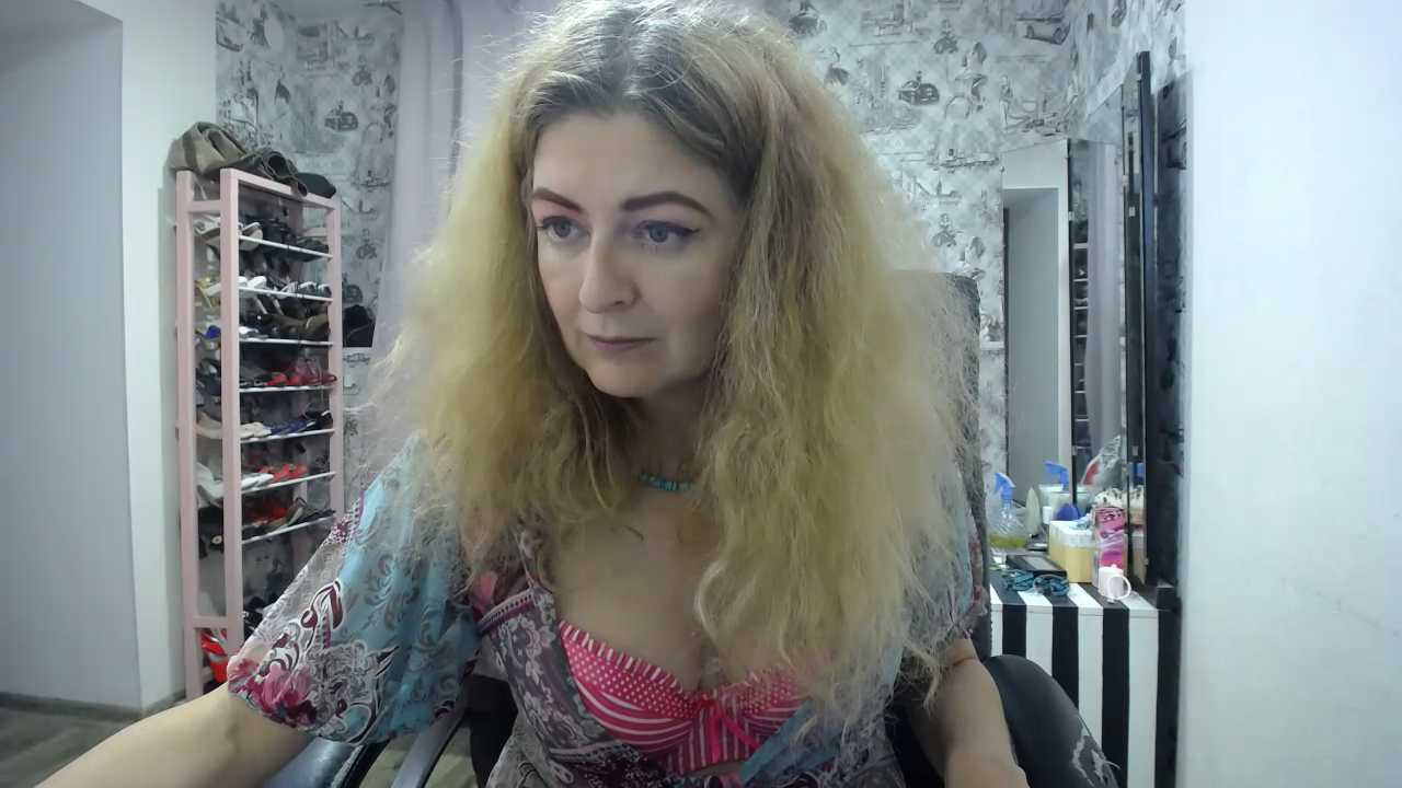 Helen1974 Stripchat recording – Oct 15, 2026