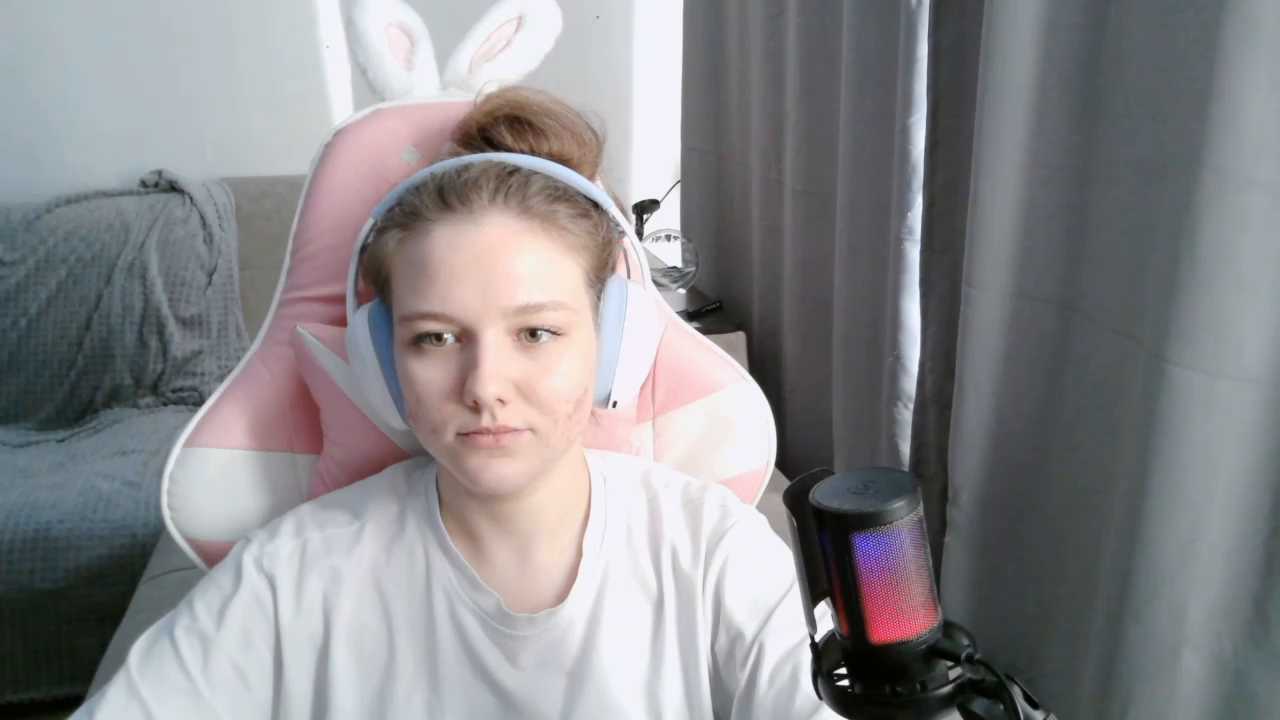 HelenMo0n cam recording