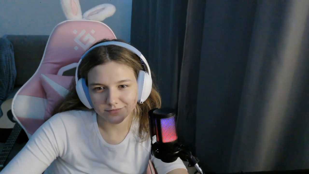 HelenMo0n