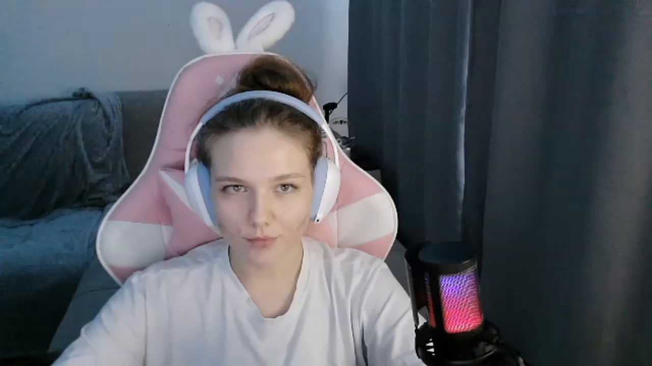 HelenMo0n cam recording