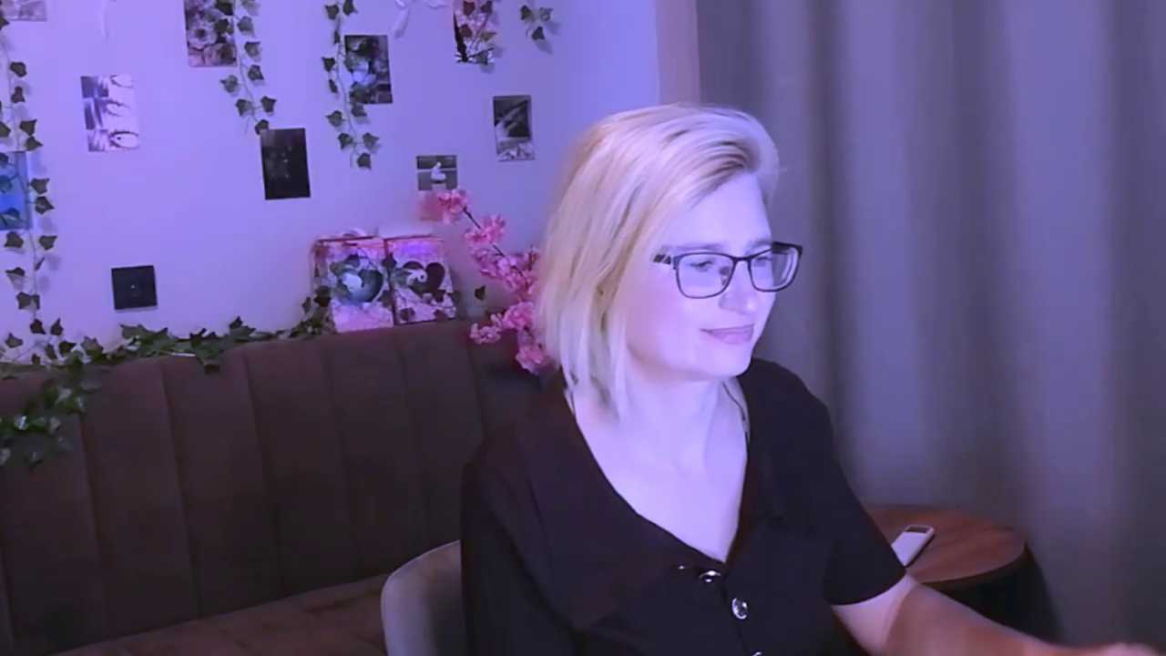 Helen_birdd cam recording