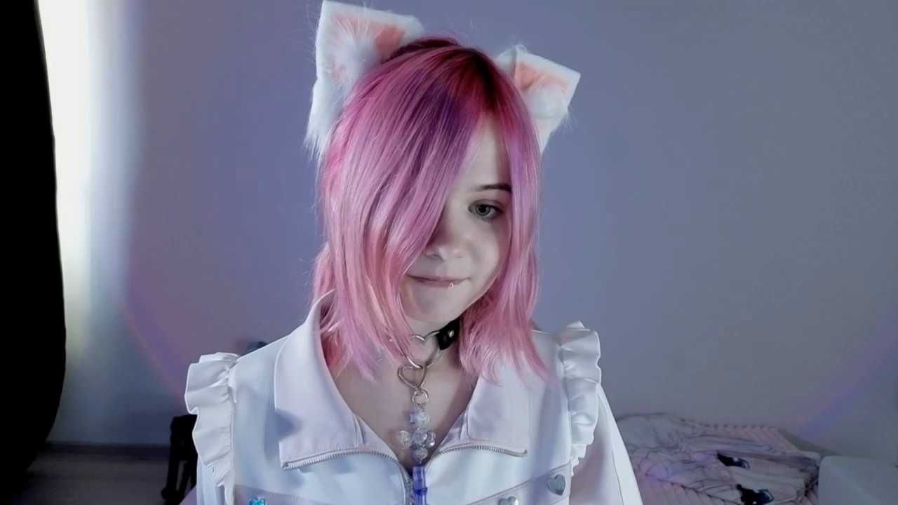 Hikkacat