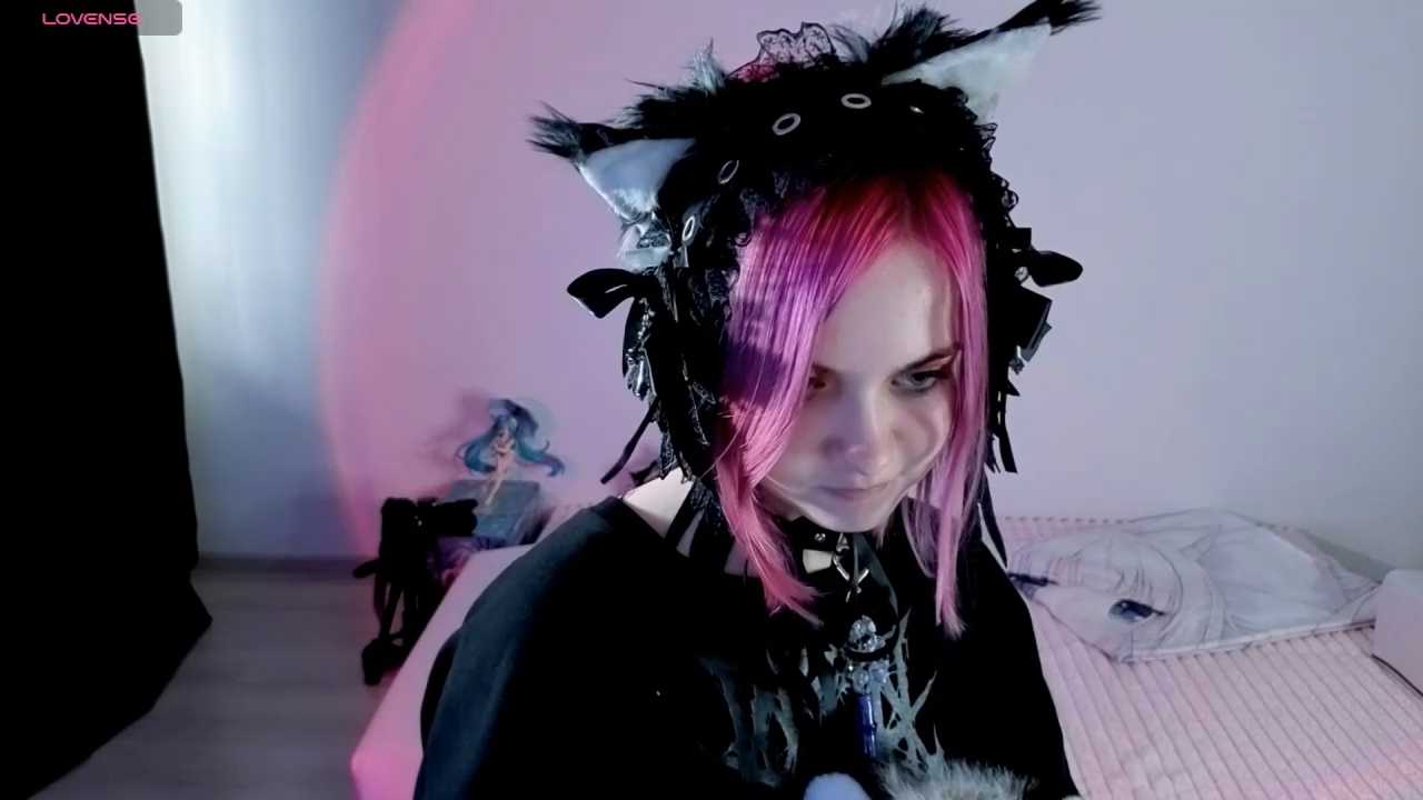Hikkacat