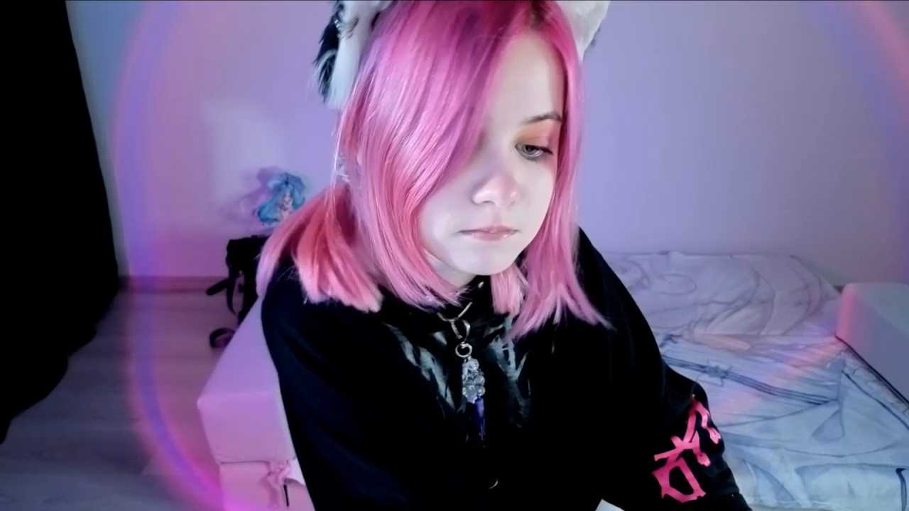 Hikkacat