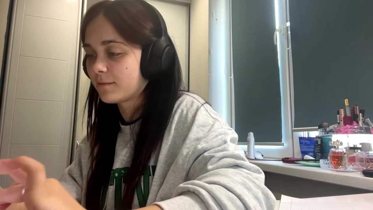 HillaryNallie