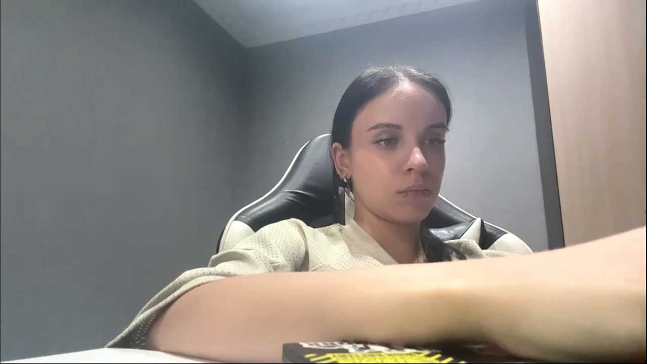 Hisaky Stripchat recording – Oct 19, 2026