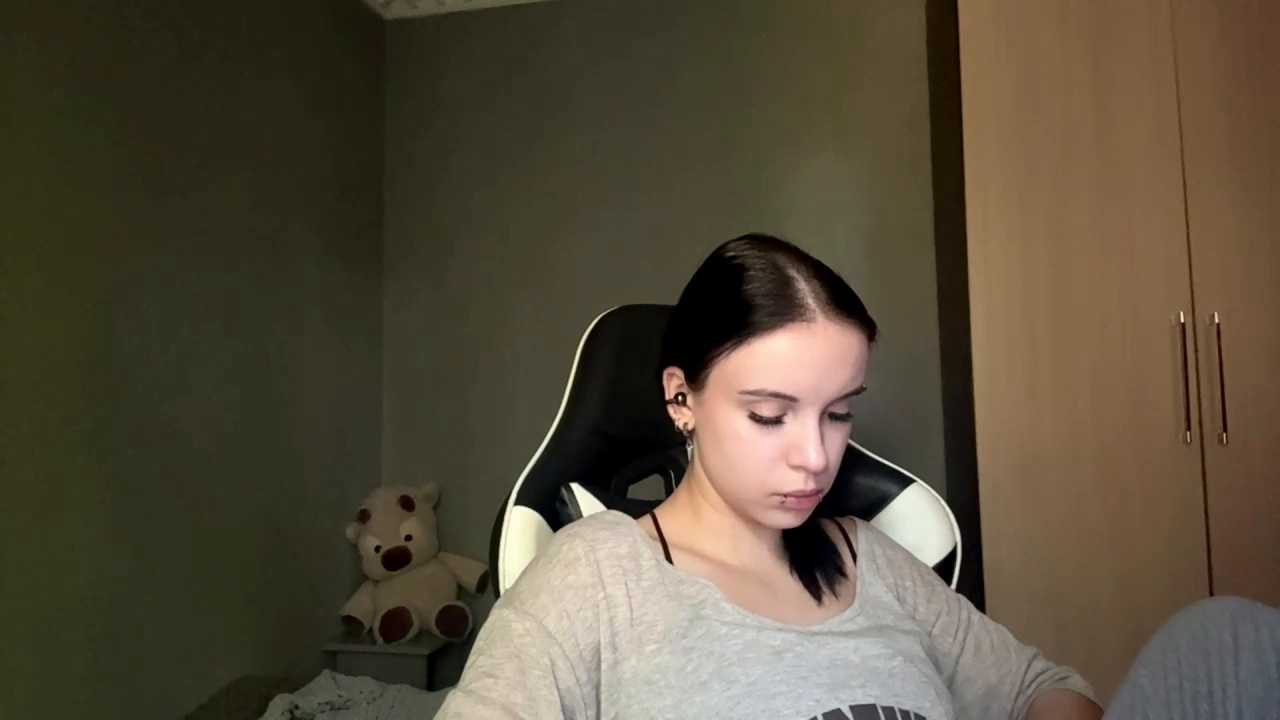 Hisaky Stripchat recording – Oct 23, 2026