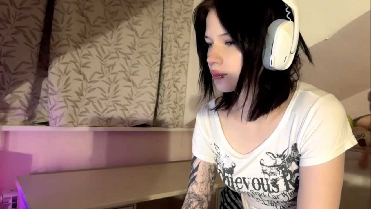 HollieMadrueno cam recording