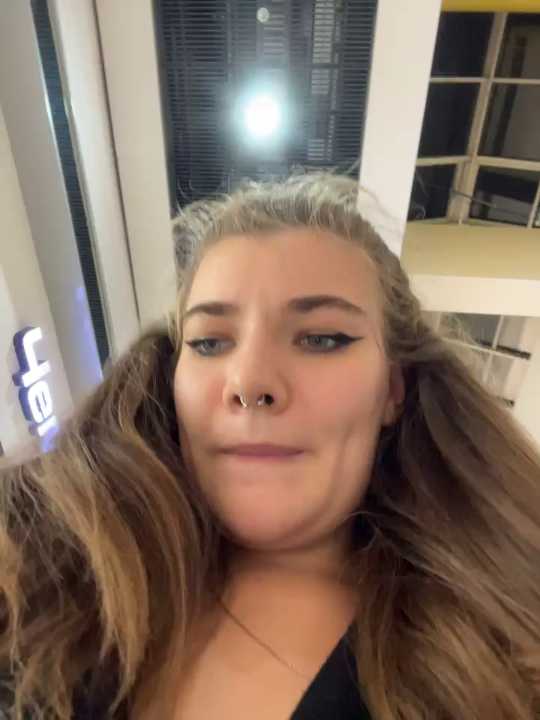 Holy_Tereza cam recording