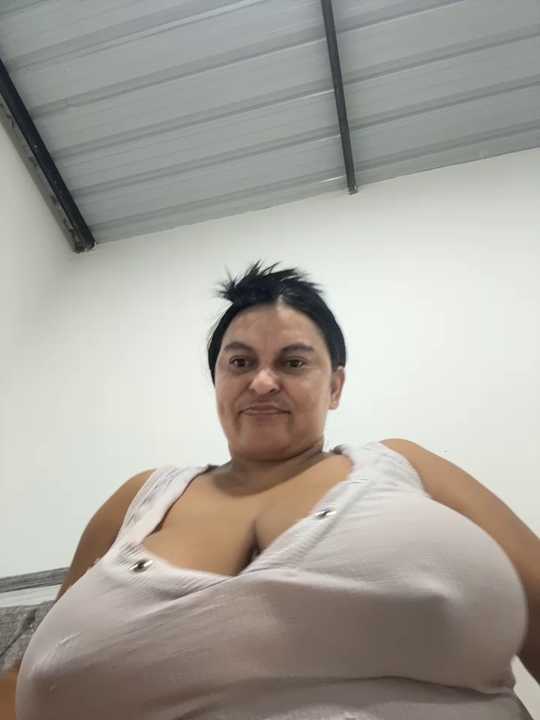 Horny-Mommy-Dirty cam recording