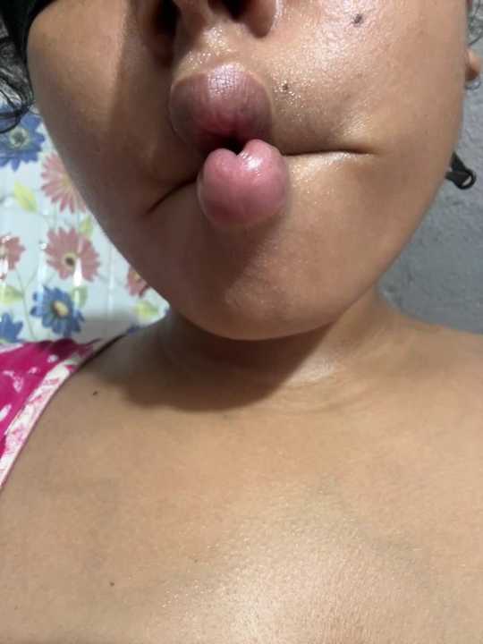 Hot-AngoriBhabhi cam recording