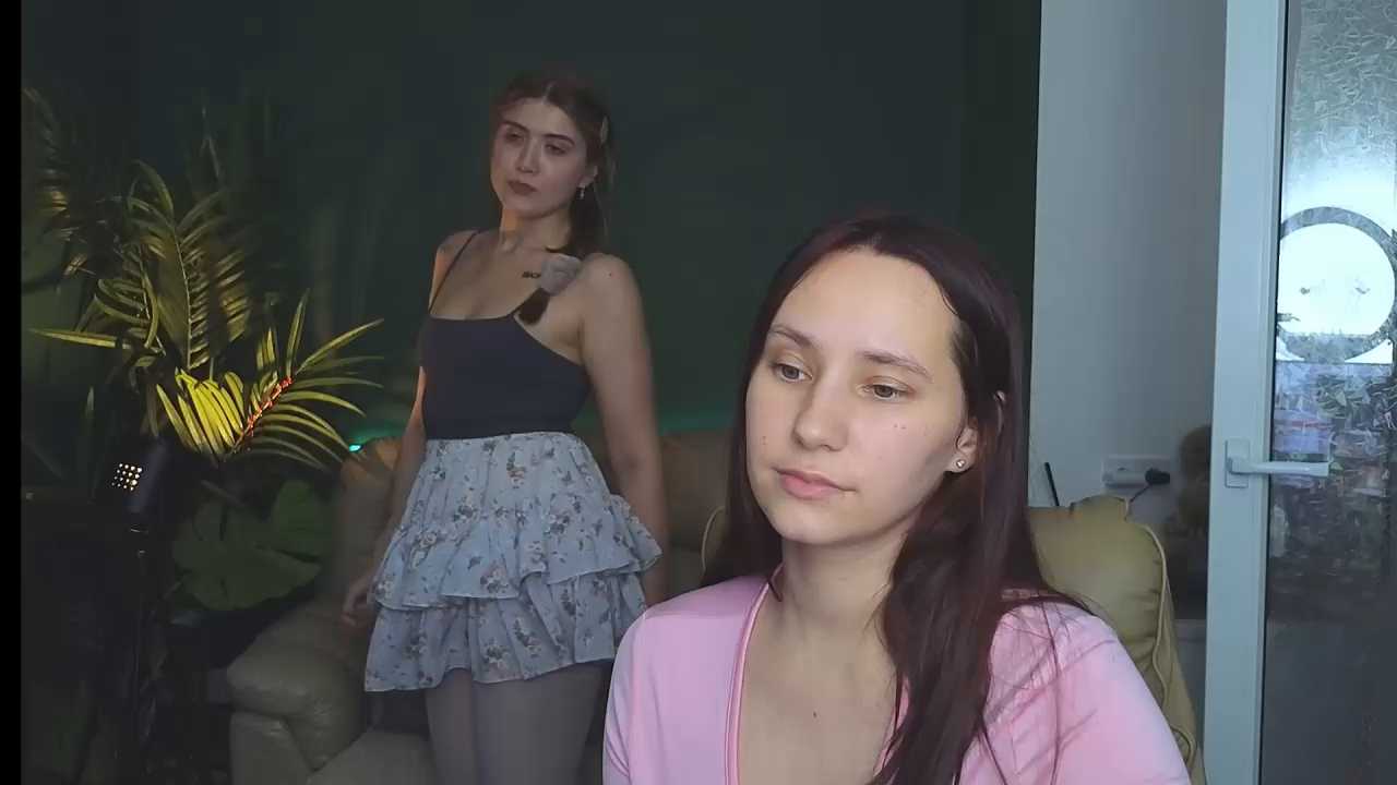 HotCaramellsTV cam recording