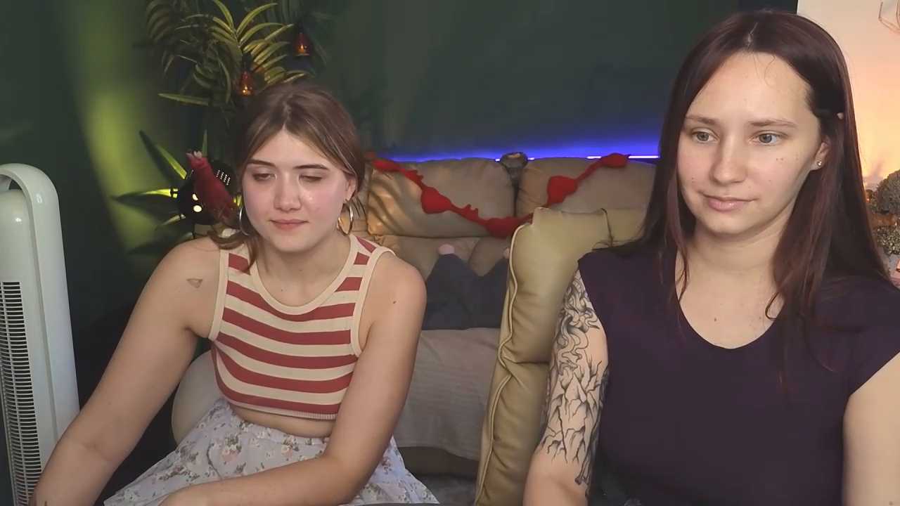 HotCaramellsTV cam recording