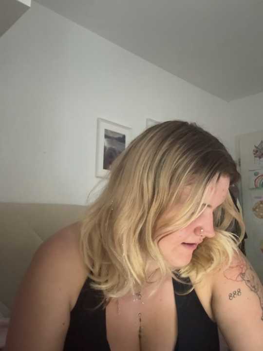 HotGirl01_