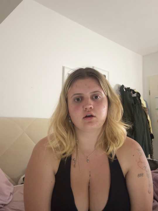 HotGirl01_
