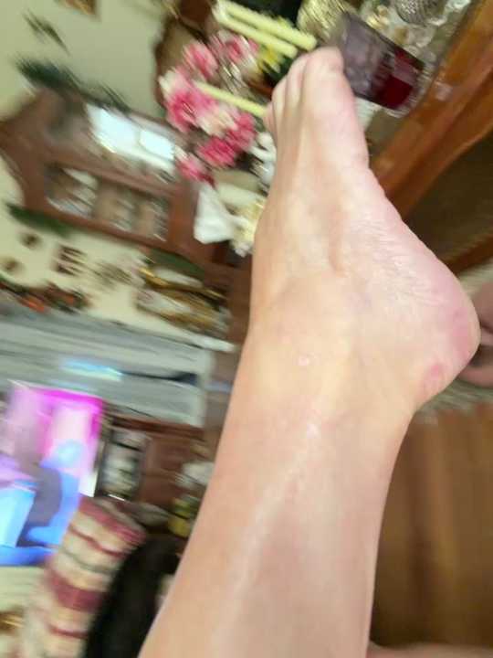 HotGrandma70