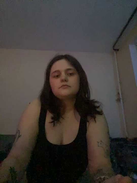 HotQueenDaphne cam recording