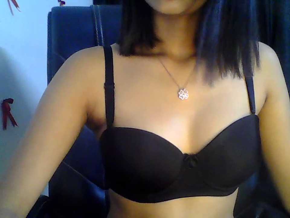 Hot_Deepansi02