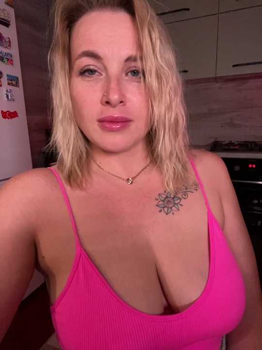 Hot_Sexy_Angel Stripchat recording – Oct 18, 2026