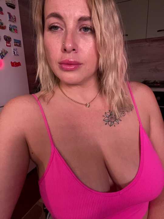 Hot_Sexy_Angel Stripchat recording – Oct 18, 2026