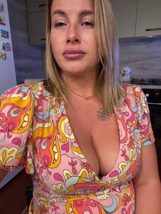 Hot_Sexy_Angel