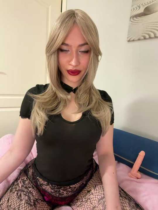 Hot_Vivienne Stripchat recording – Oct 25, 2026
