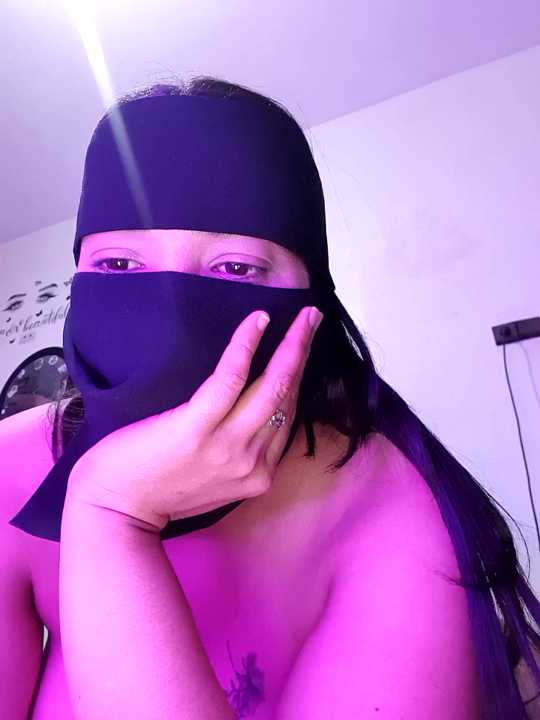 Hot_leila69