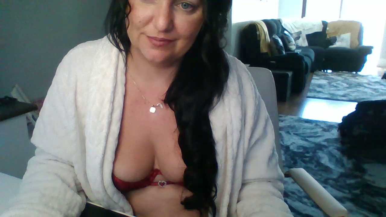 HousewifeAnna