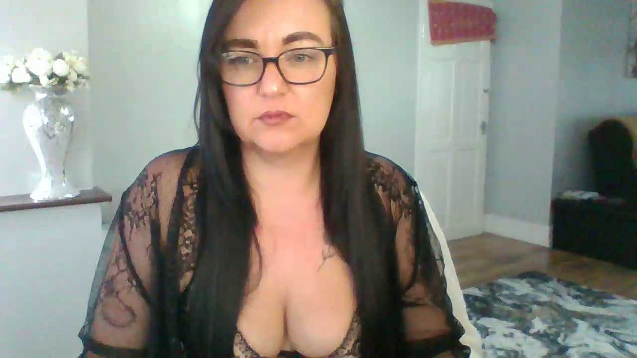 HousewifeAnna Stripchat recording – Oct 25, 2026