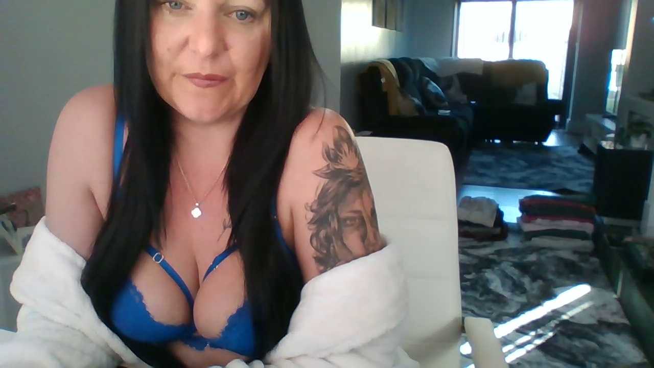 HousewifeAnna