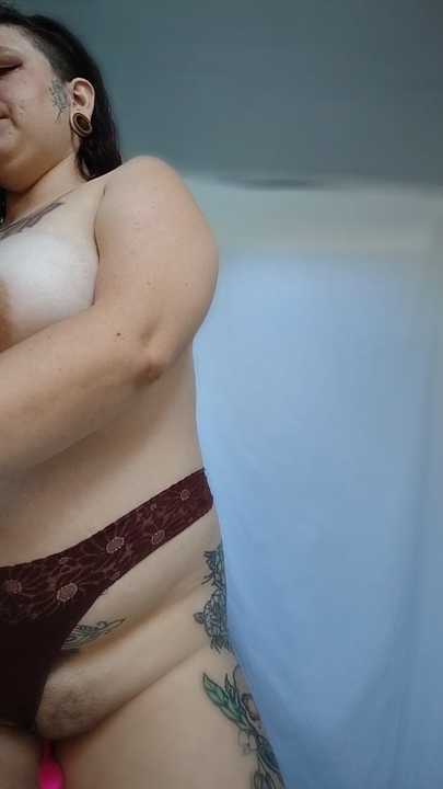 IAM_YOURF8CK1NGQUEEN cam recording