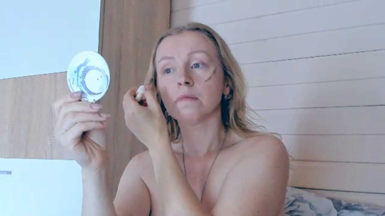 I_AM_MILF cam recording