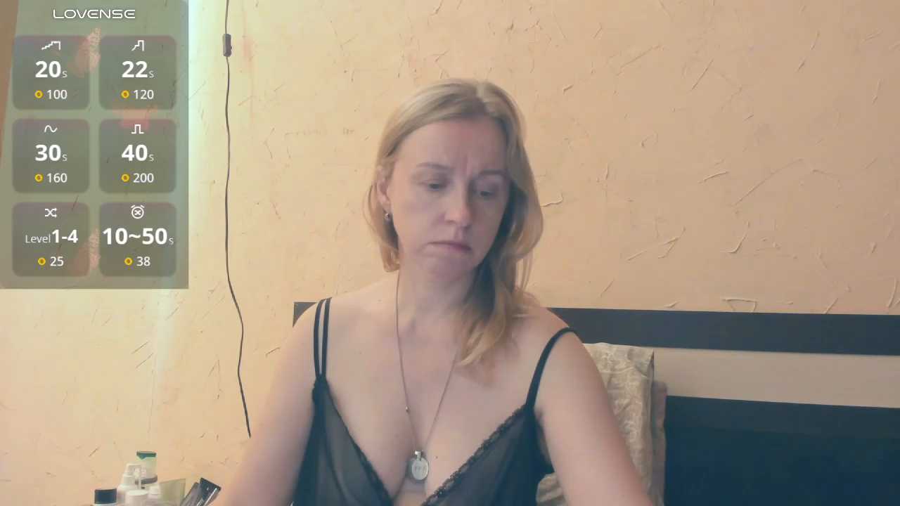 I_AM_MILF cam recording