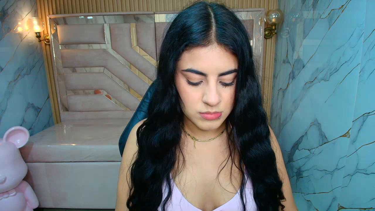 Isis_grey_r_ cam recording