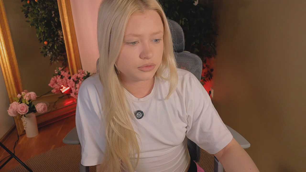 ItsJustGia cam recording