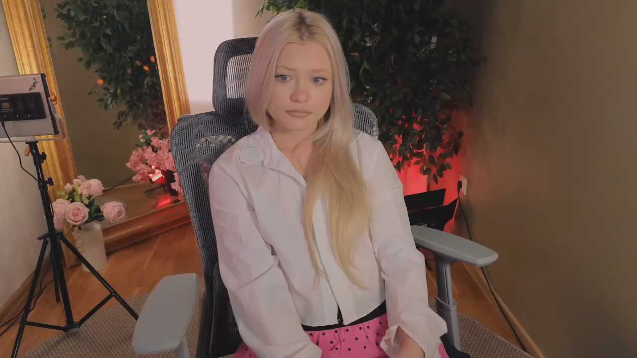 ItsJustGia cam recording