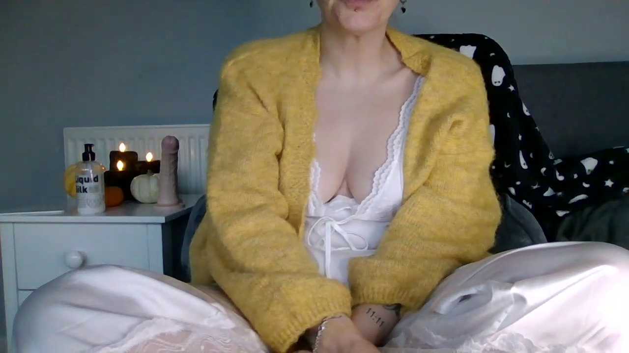 IzzysLittleSecret Stripchat recording – Oct 20, 2026