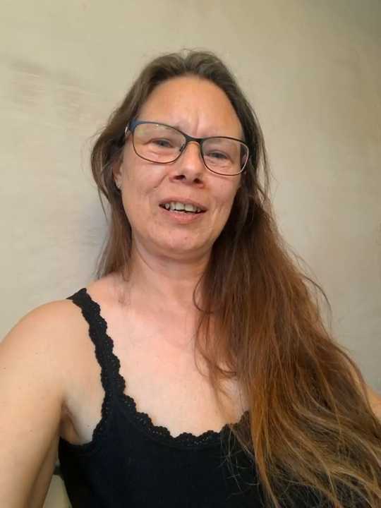 Janie-Busty-Milf cam recording