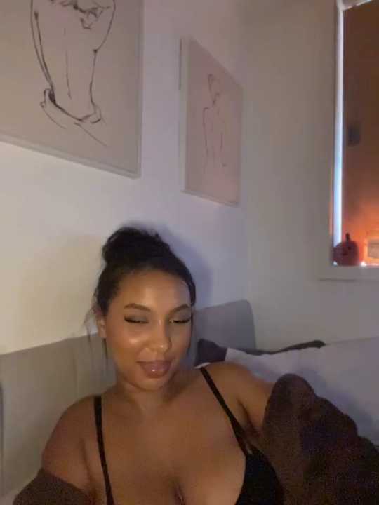 Jasmine-Monroe Stripchat recording – Oct 22, 2026