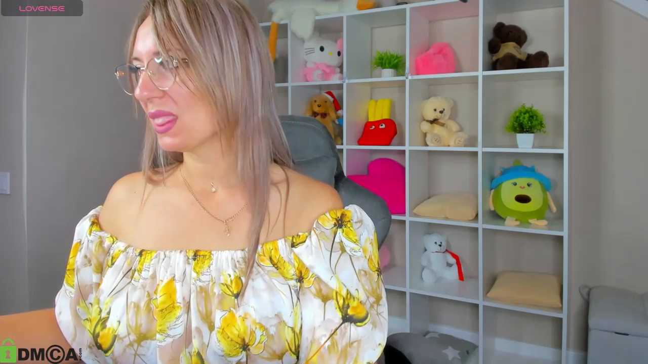 Jennifer_Hale cam recording