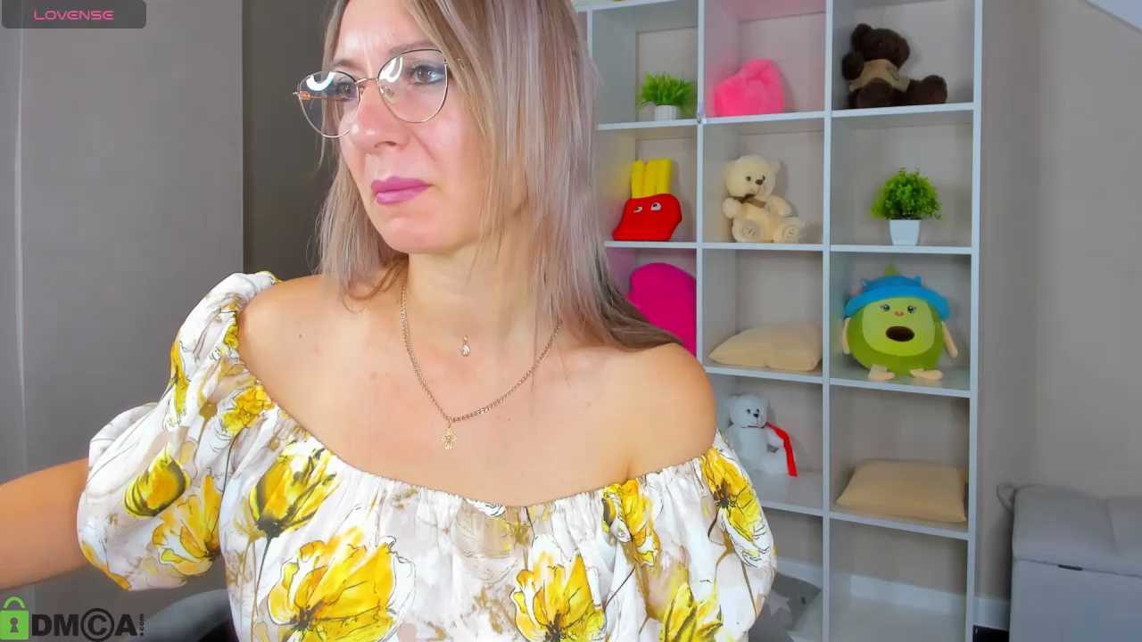 Jennifer_Hale cam recording