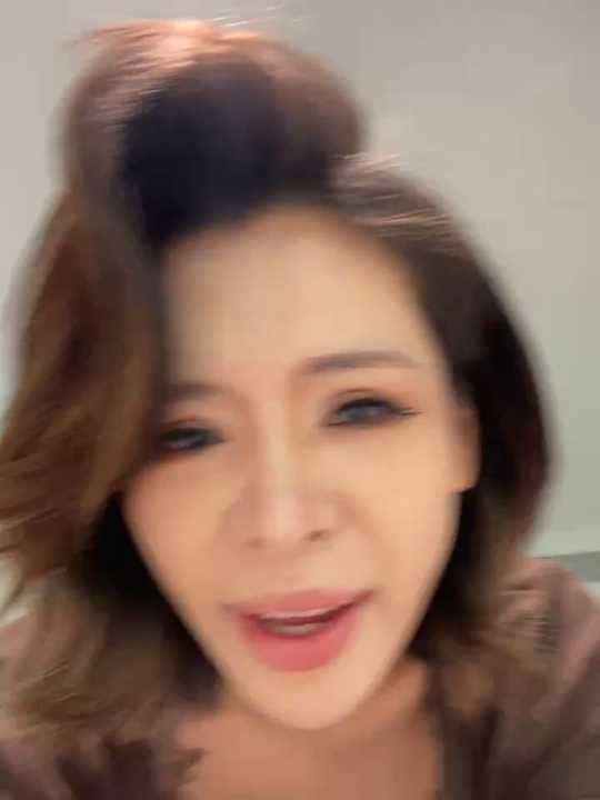 Jennyyn Stripchat recording – Oct 21, 2026