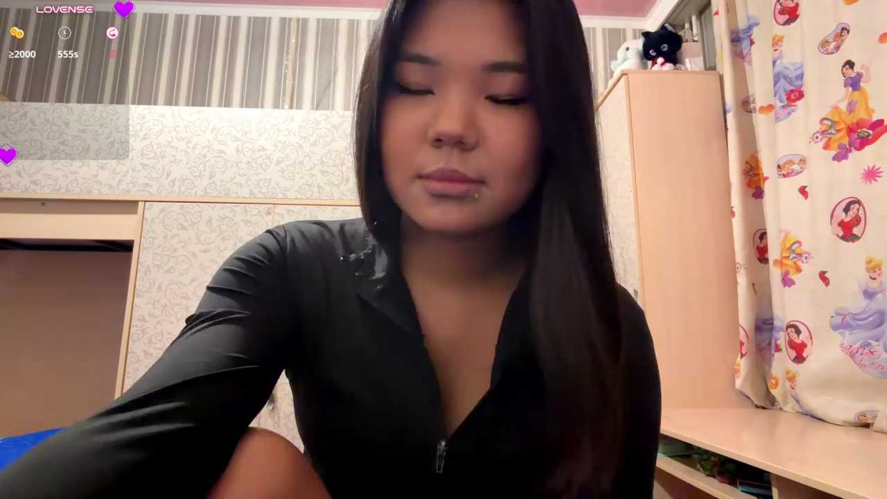 JohannaMickiewicz Stripchat recording – Oct 27, 2026