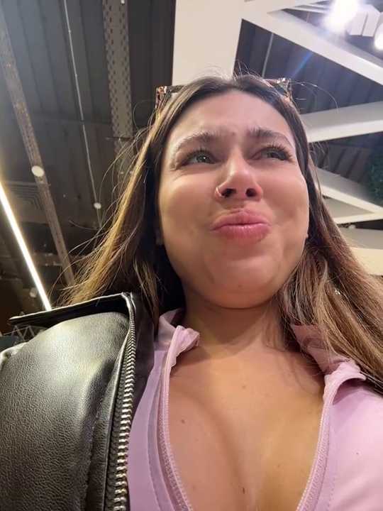 Jucie_Boom Stripchat recording – Oct 15, 2026