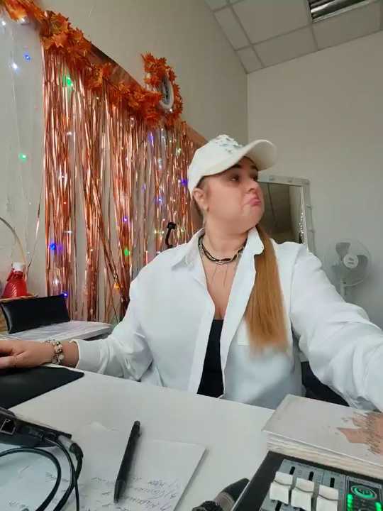 Juicy_PeachLux cam recording
