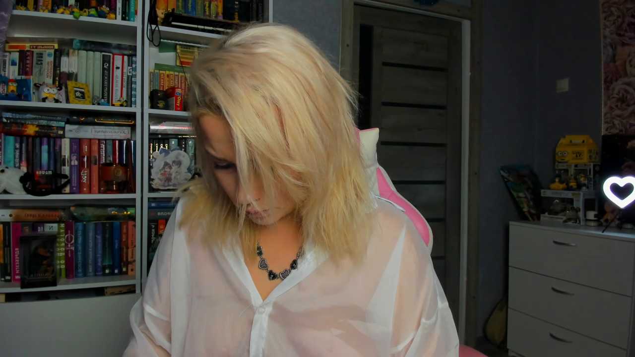 Julia_666 cam recording