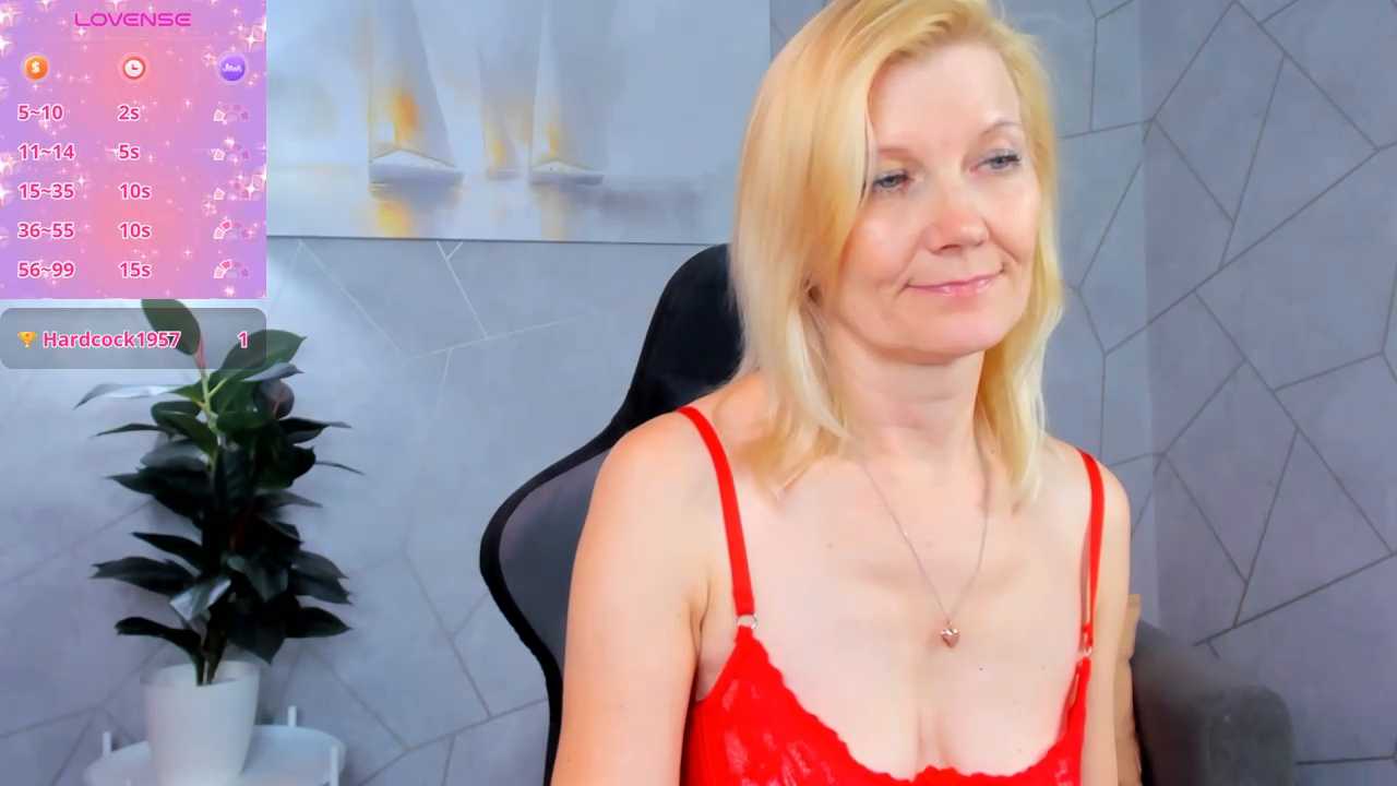 Julie_Lucas cam recording